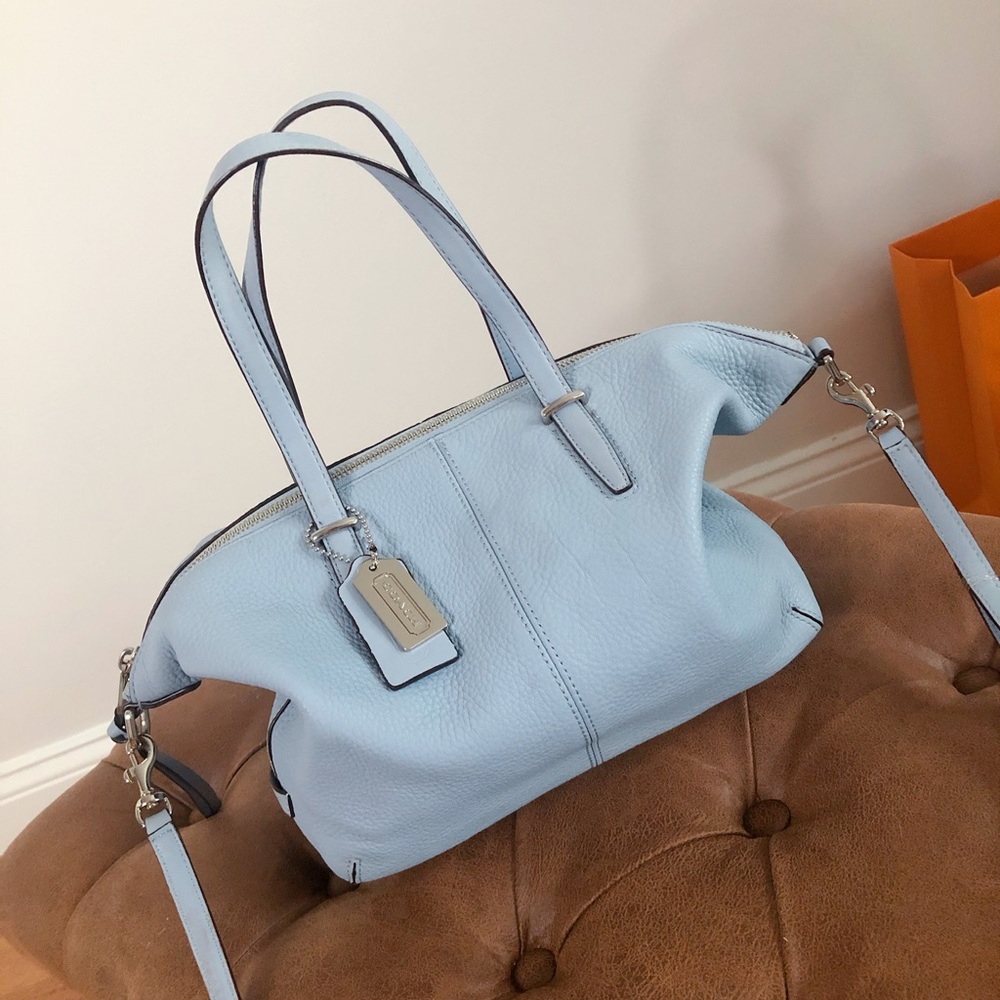 ⛔️SOLD⛔️Coach Leather shoulder/tote bag